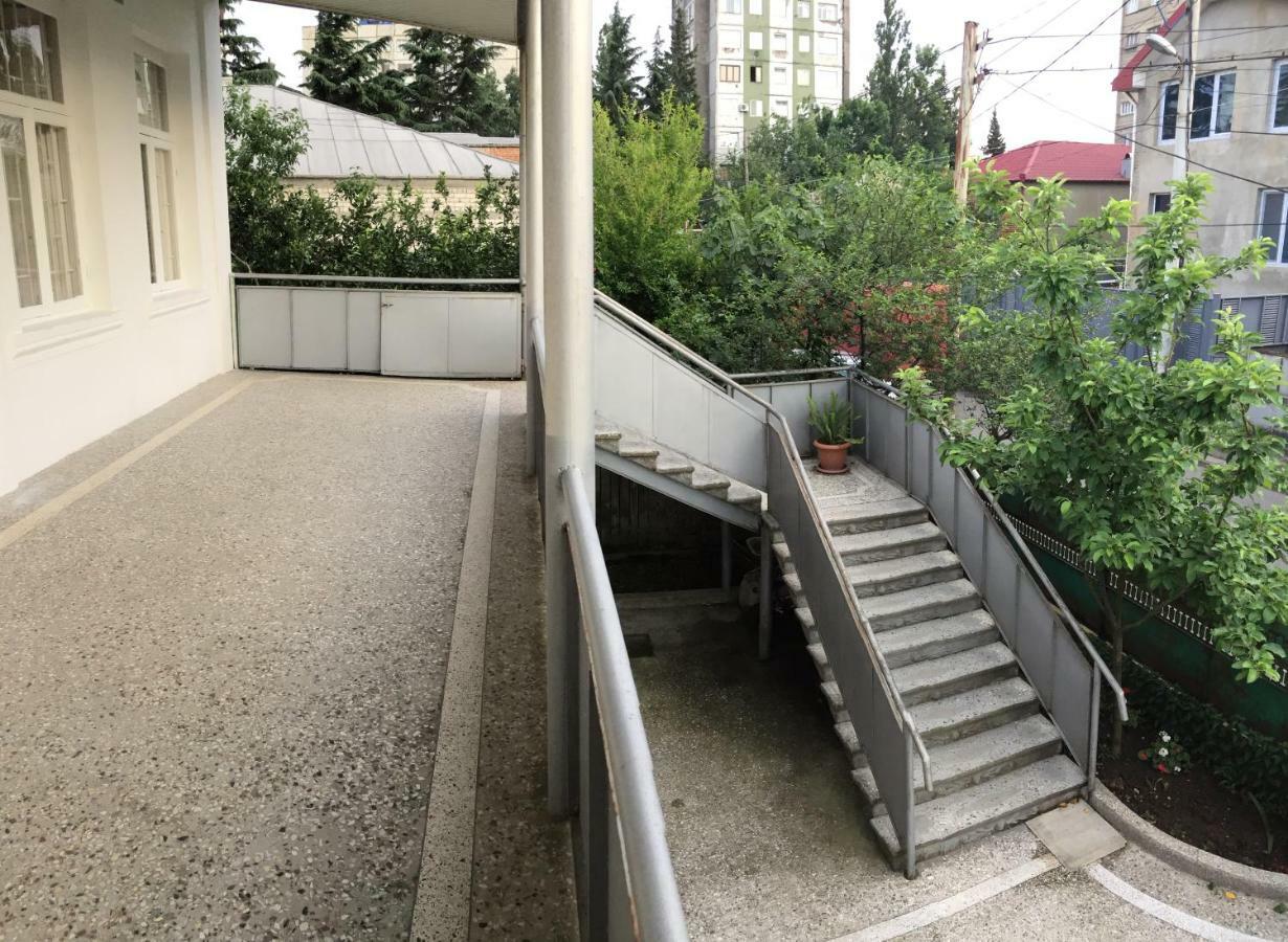 Apartamento Host N1 Kutaisi Exterior foto